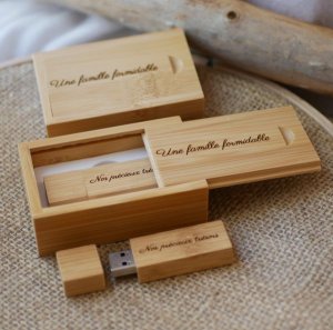 personalisierte USB-Sticks und Holzgehäuse