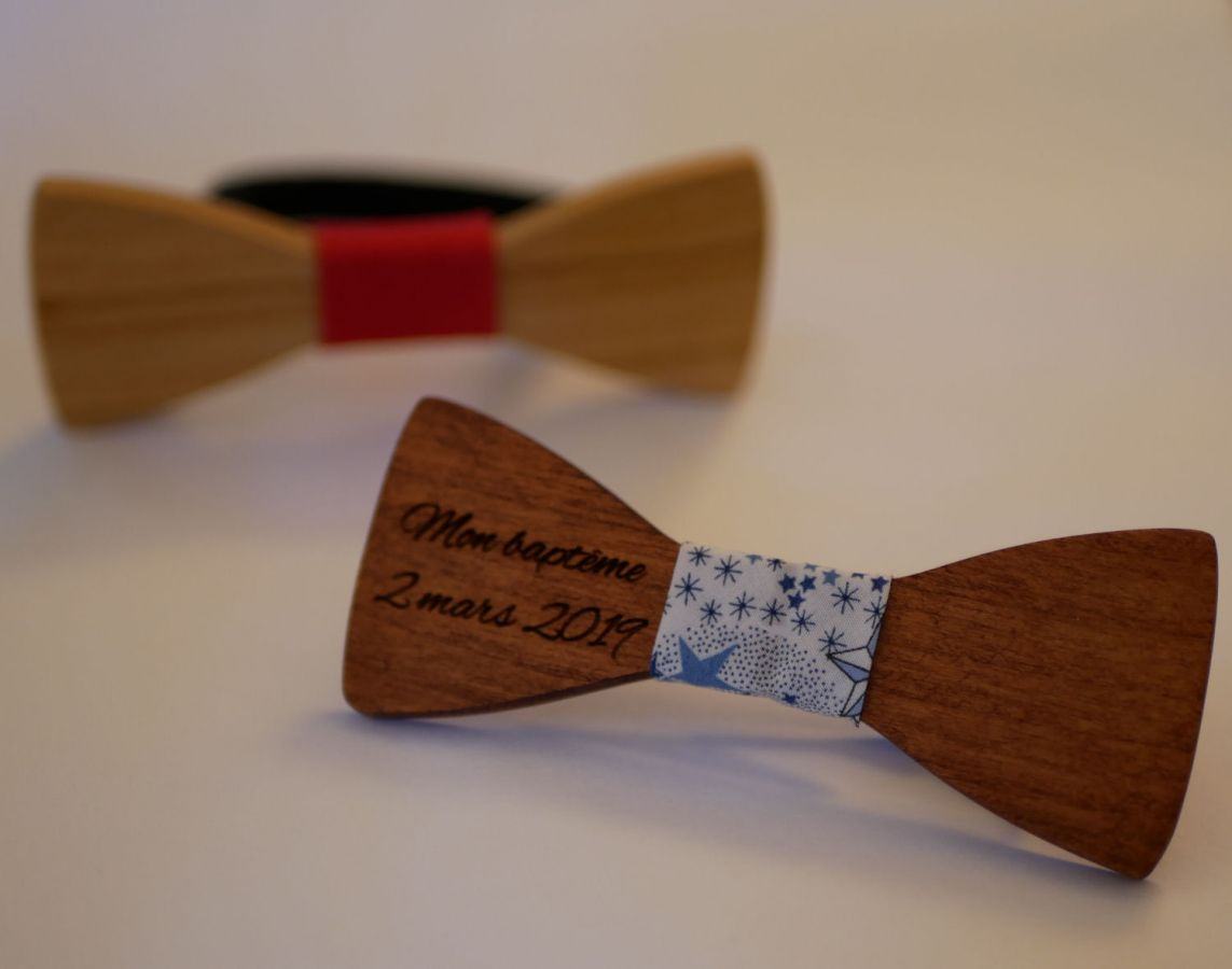 Holzspange Pap-Knoten mit Liberty-Band und Holz anpassbar
