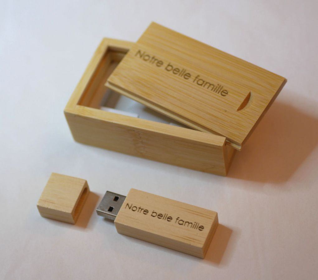 Cl&eacute; Usb 16 Go dans coffret bois bambou &agrave; personnaliser par gravure pour un mariage