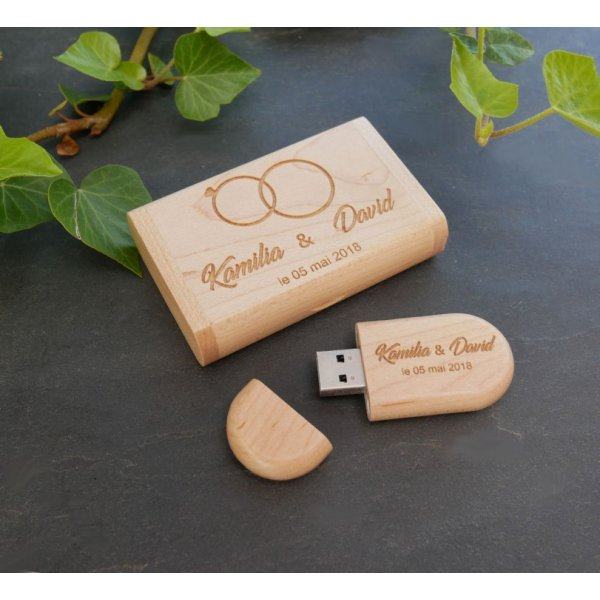 Usb-Stick 32 GB 2.0 in personalisierter Box aus hellem Ahornholz