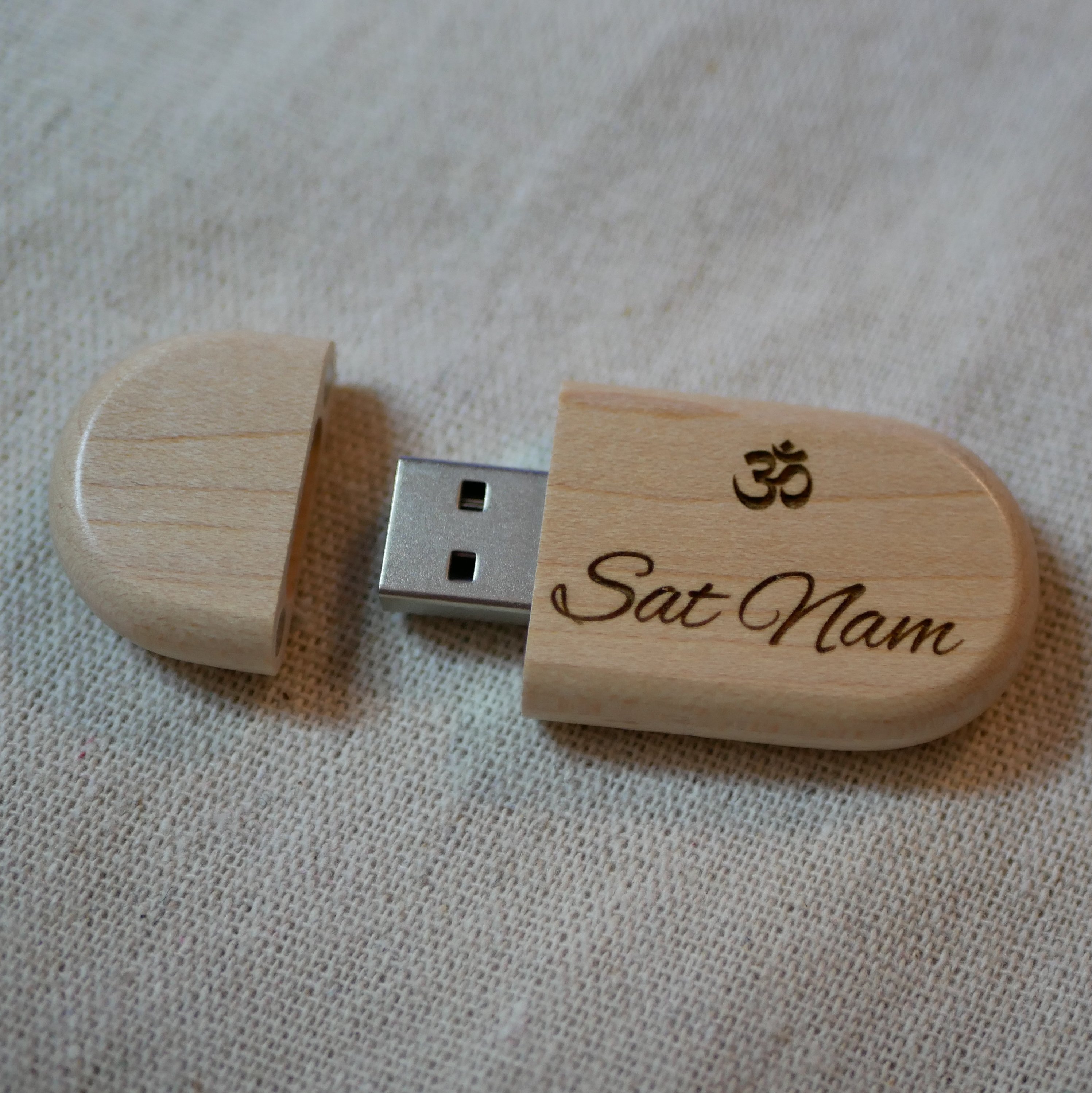 Usb-Stick 32 GB 3.0 aus hellem Ahornholz