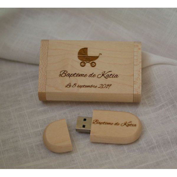 Usb-Stick 64 GB 3.0 in personalisierter Box aus hellem Ahornholz