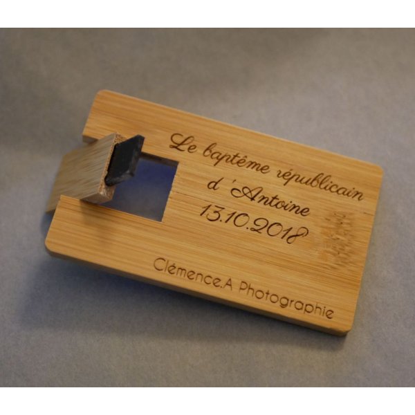 USB-Stick 32 GB Karte Bambus Holz verkohlt zu personalisieren durch Gravur