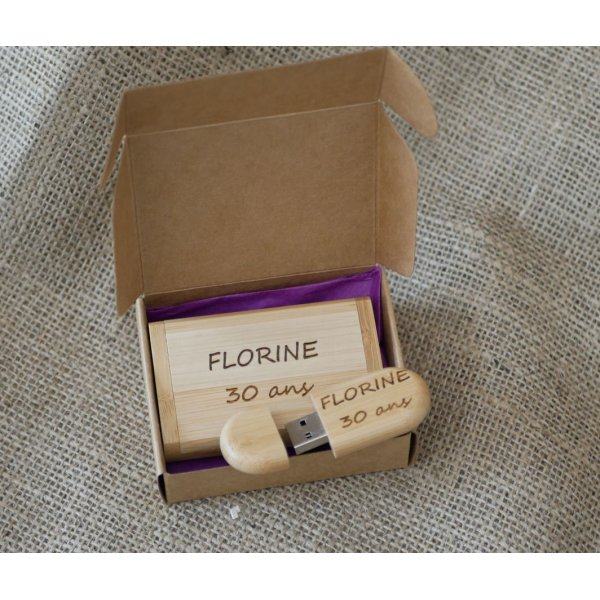 Usb-Stick 64 GB 3.0 in personalisierter Box aus hellem Ahornholz