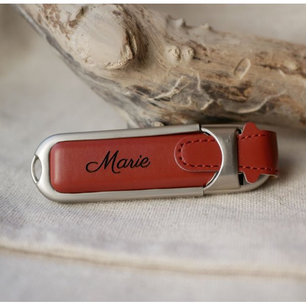 USB-Stick 32Gb in brauner Lederh&uuml;lle zum Selbstgestalten