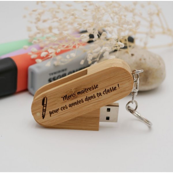 USB-Stick aus Bambusholz 32 GB als Schl&uuml;sselanh&auml;nger zum Gravieren und Personalisieren