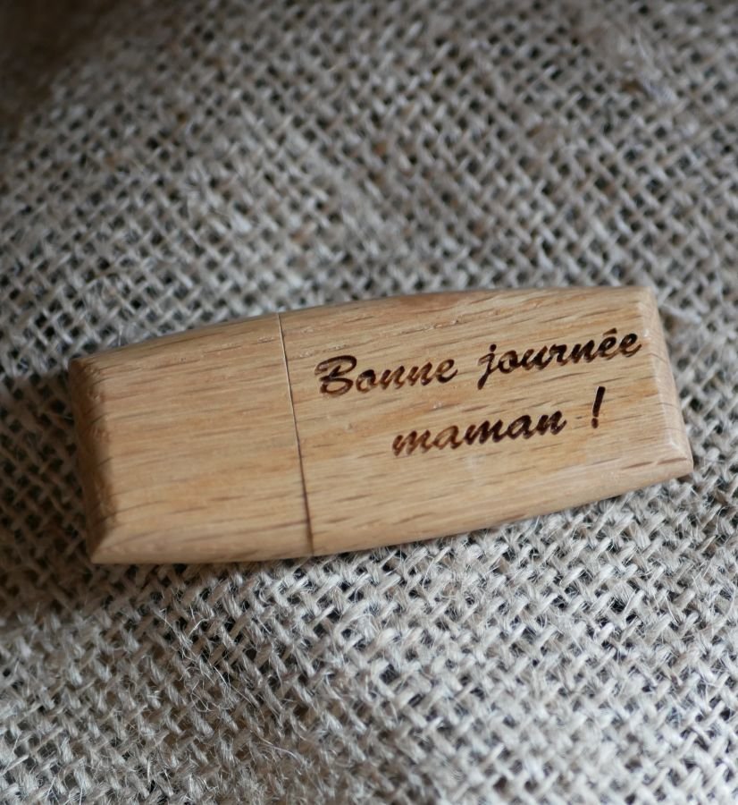 USB-Stick aus Holz zum Selbstgestalten durch Gravur