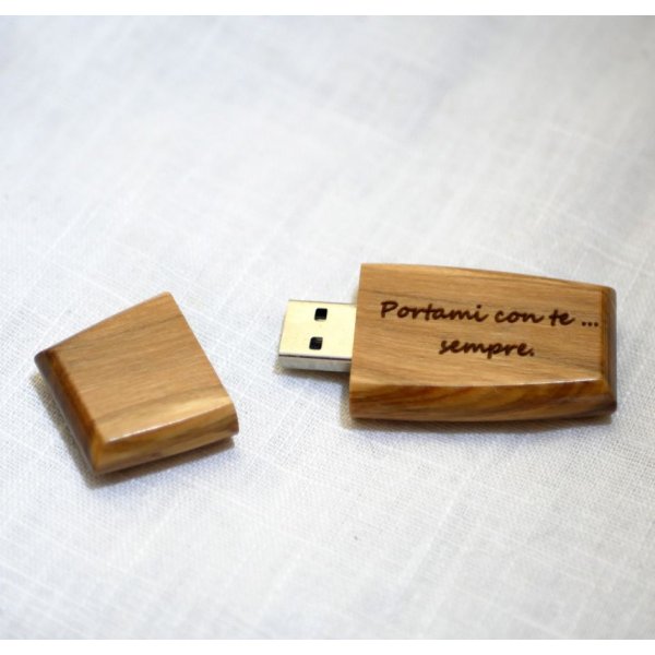 USB-Stick aus Holz zum Selbstgestalten durch Gravur