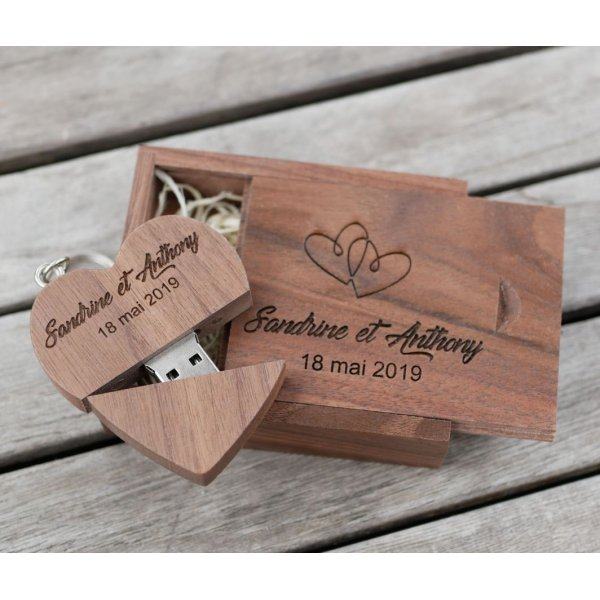 Usb-Stick Herz 32 GB in personalisierter Box aus dunklem Holz