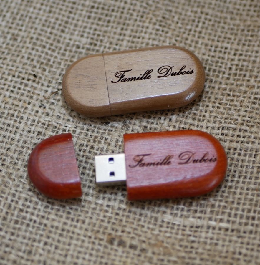 Ovaler USB-Stick zum Selbstgestalten durch Gravur, Holz nach Wahl