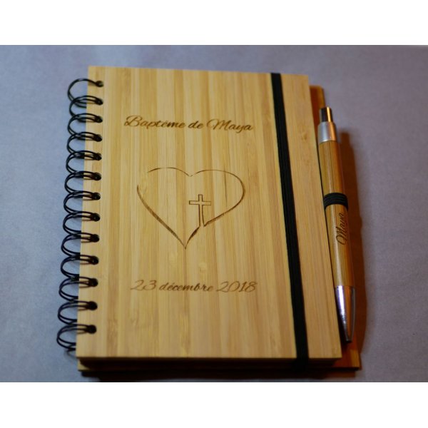G&auml;stebuch aus Holz f&uuml;r Taufe oder religi&ouml;se Zeremonie