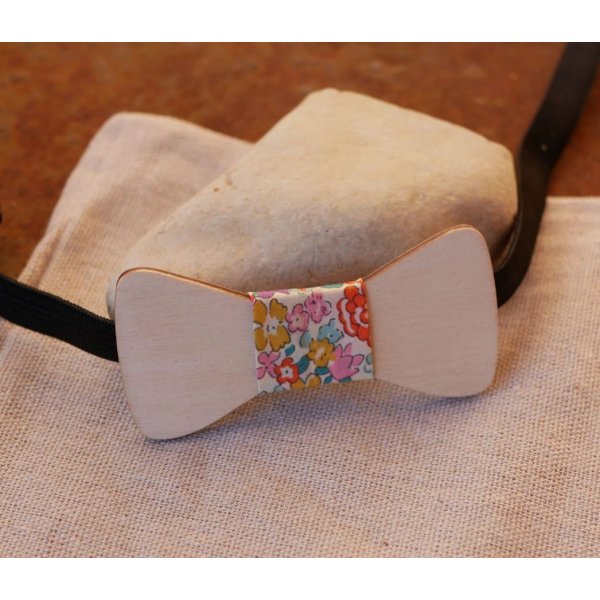 Baby-Fliege aus Pappelholz zum Selbstgestalten