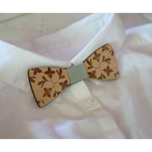 Bowtie Kind aus Holz graviert Blumen zu personalisieren passend zu den M&auml;nnern Modell