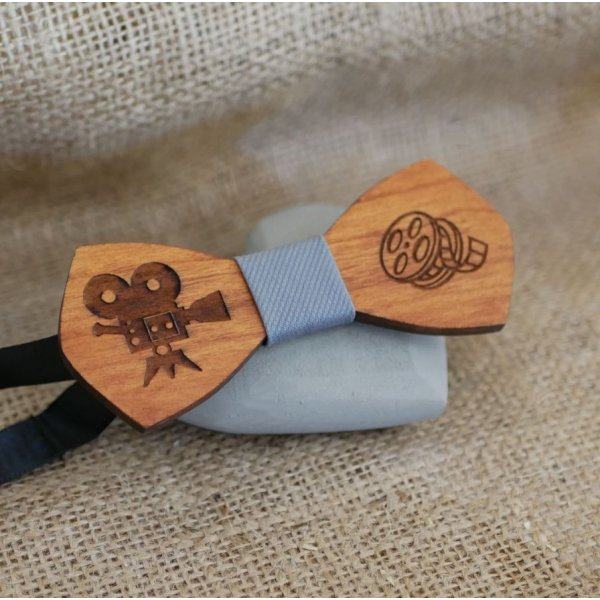 Herrenschmetterlingsbinde aus franz&ouml;sischem Holz "le rabl&eacute;" in kleiner Gr&ouml;&szlig;e und anpassbar