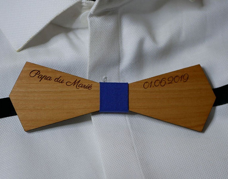 Schmetterlingsknoten spitz lange Walnuss zu personalisieren M&auml;nnergeschenk