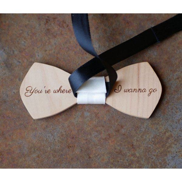 Schmetterlingsknoten Naturholz zu personalisieren durch Gravur "le rabl&eacute;"  