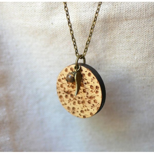 Gravierte Holzanh&auml;nger mit Charms zum Selbstgestalten