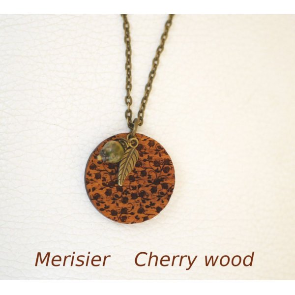 Gravierte Holzanh&auml;nger mit Charms zum Selbstgestalten