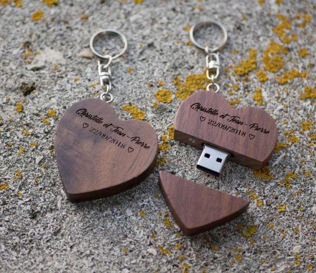 USB-Stick Schlüsselanhänger herzförmigen dunklen Holz zu personalisieren durch Gravur