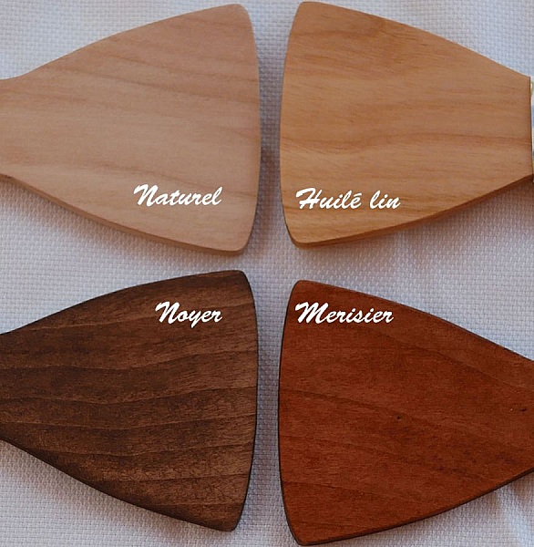 Échantillons de bois pour porte-clés personnalisable en différentes essences.