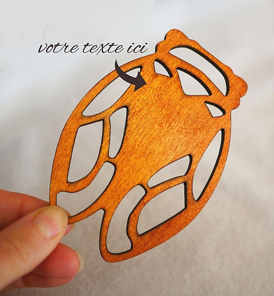 Cicale en bois découpé à personnaliser pour décoration artisanale.