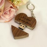 USB-Stick Schlüsselanhänger herzförmigen dunklen Holz zu personalisieren durch Gravur