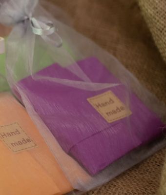 1. Täschchen aus Organza-Stoff (+ 0.50 €)