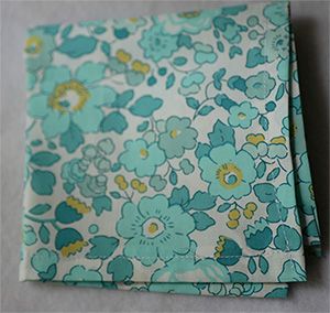 L9-Liberty Betsy Mintgrün+Quadratisches Etui (+ 10.80 €)